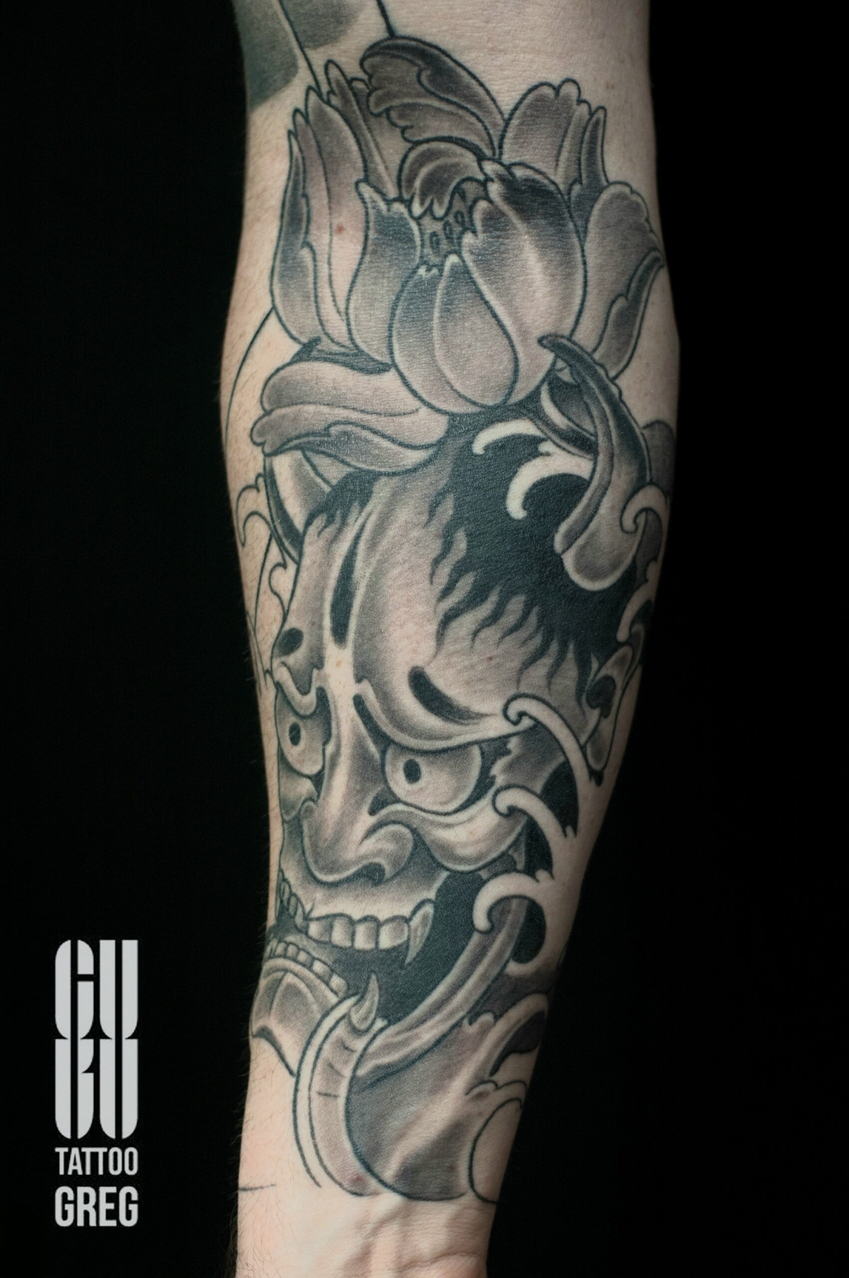 Tatuaż japoński irezumi czarno-biały Wrocław Guru Tattoo